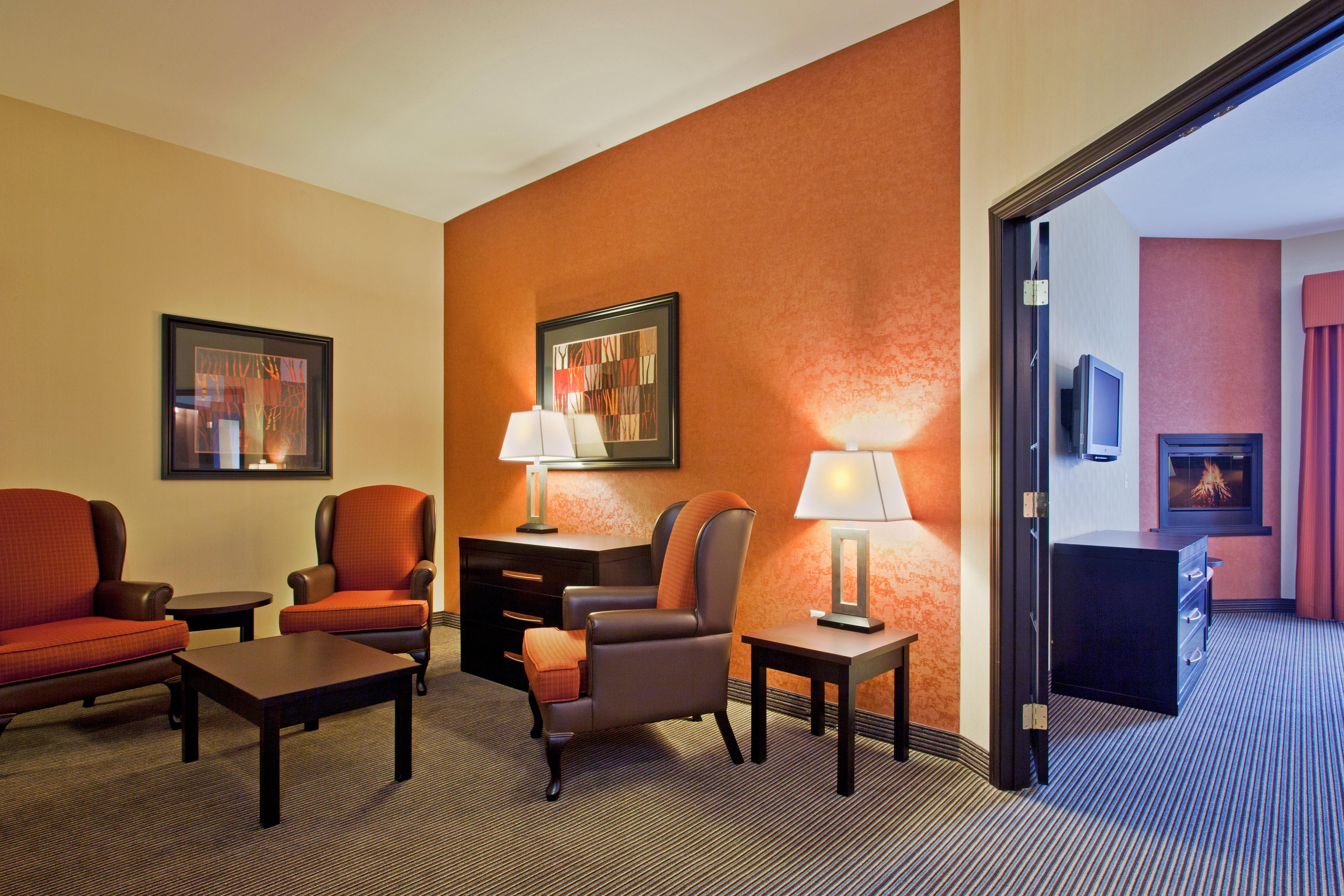 Holiday Inn Express Airport Calgary By Ihg Exterior foto